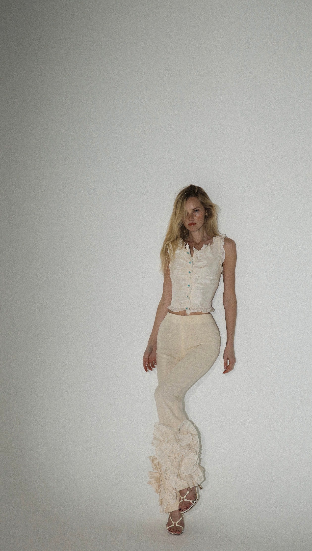 S/S 2002 cream runway ruffle set