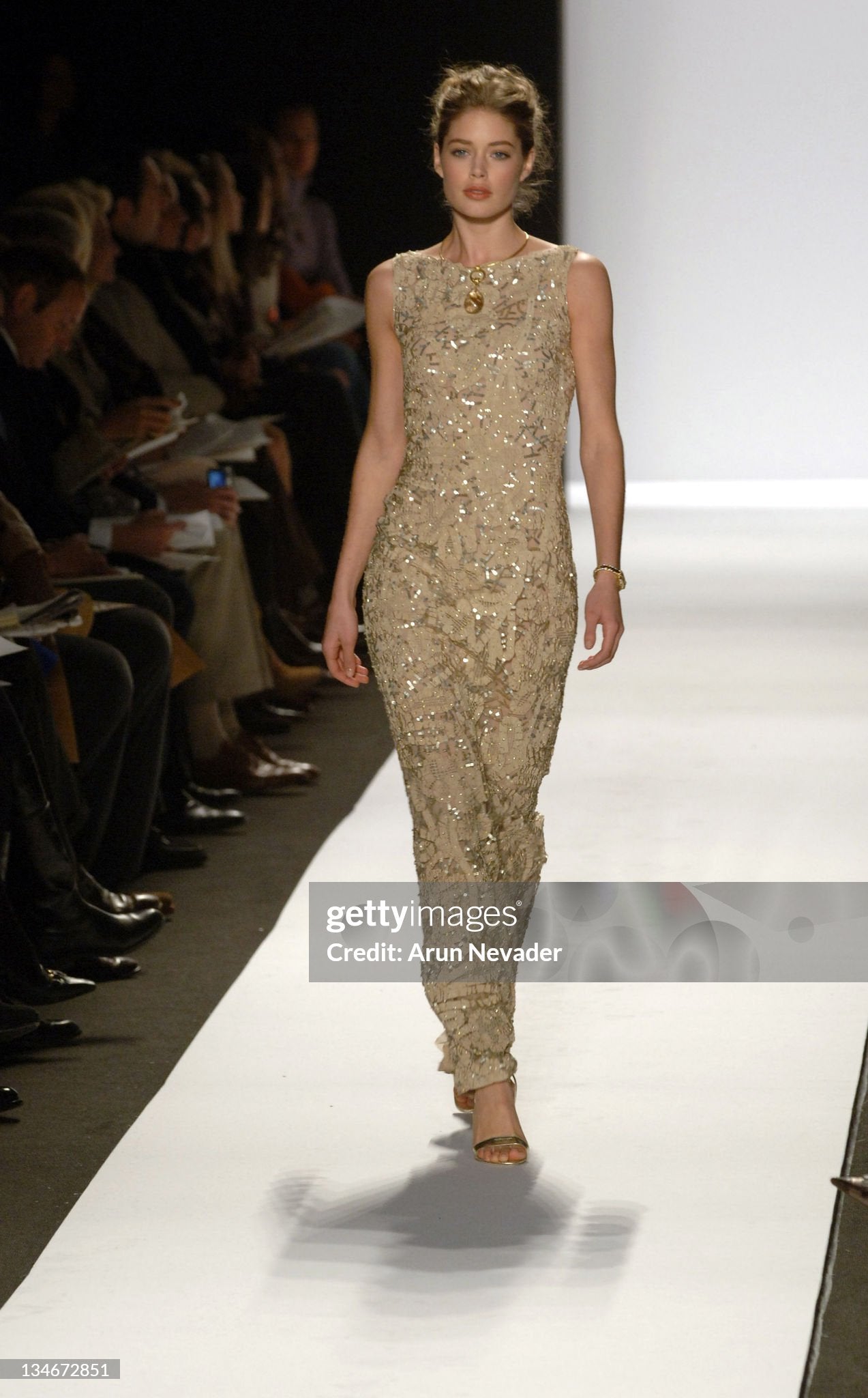 Oscar De La Renta F/W 2008 Runway gold embellished gown