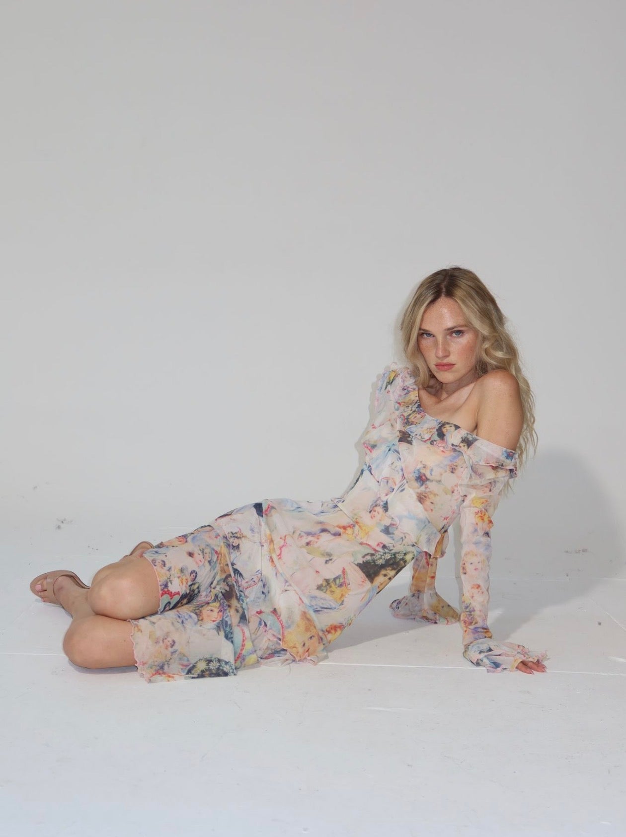 JPG cherub dress