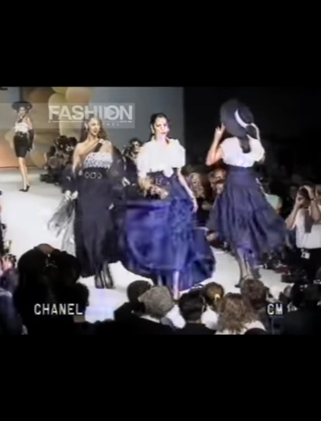 S/S 1988 runway gown