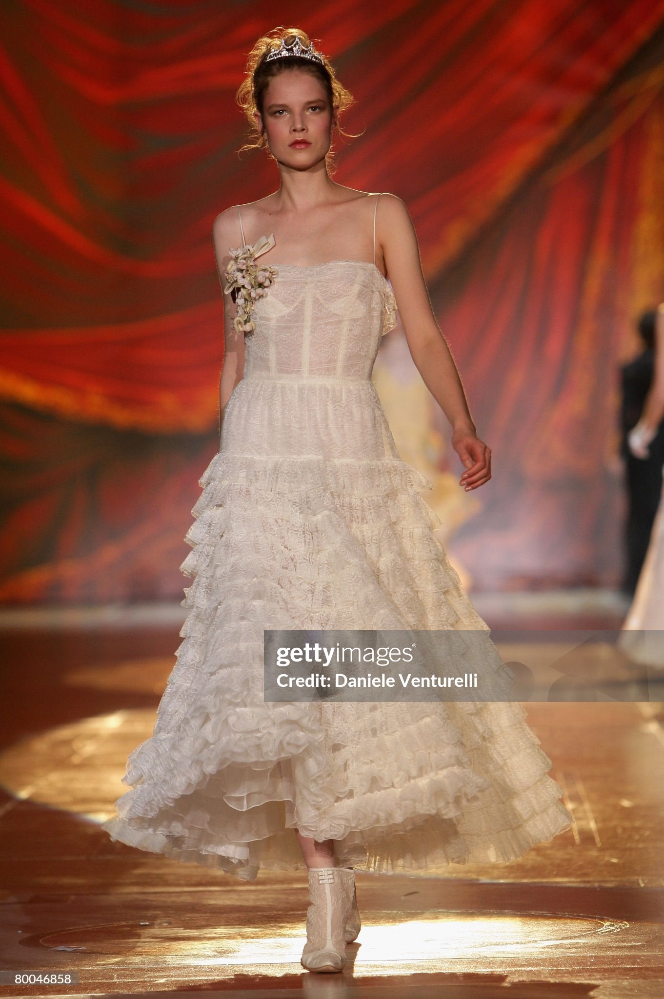 Roberto Cavalli runway F/W 2007 lace gown
